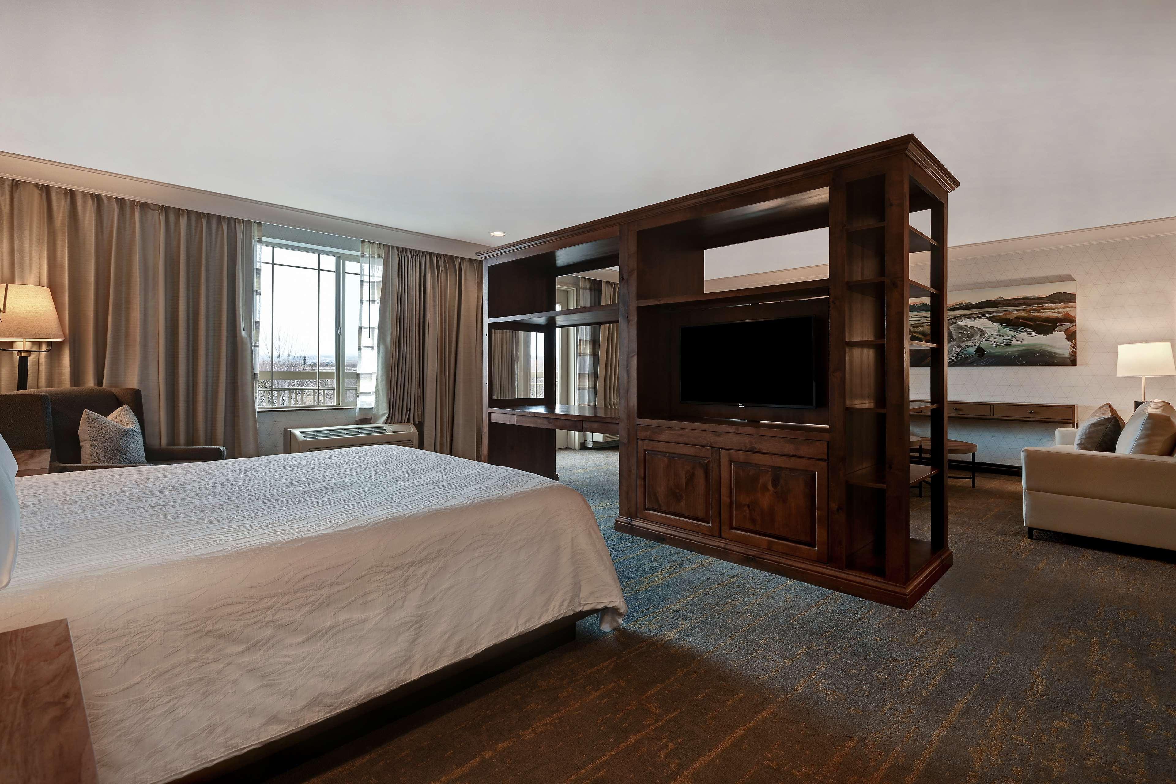 Hilton Garden Boise / 3*